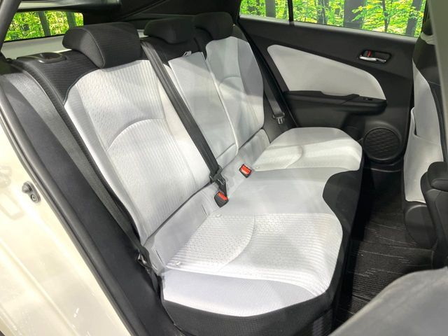 TOYOTA PRIUS 2017 Image 31