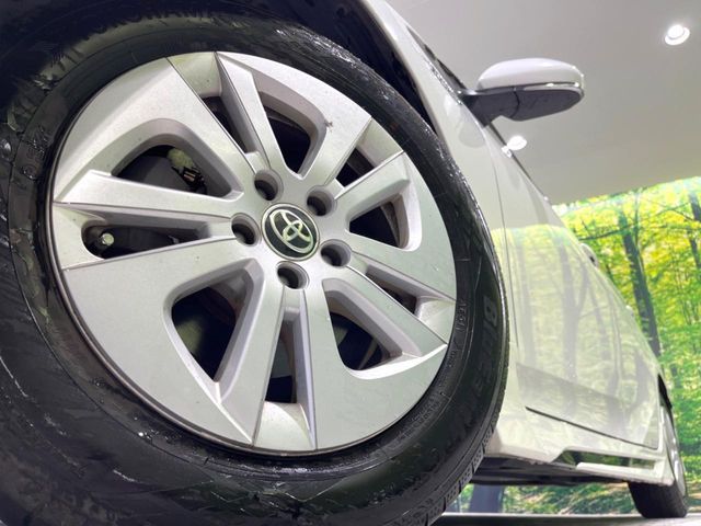 TOYOTA PRIUS 2017 Image 31