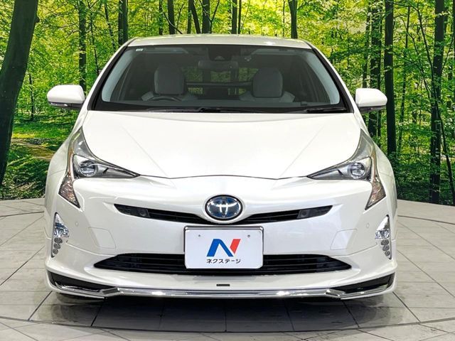 TOYOTA PRIUS 2017 Image 31