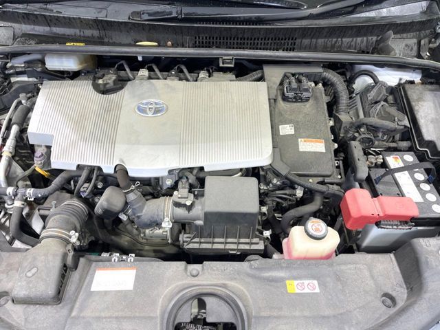 TOYOTA PRIUS 2017 Image 31