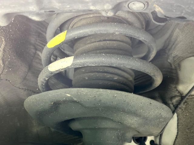 TOYOTA PRIUS 2017 Image 31