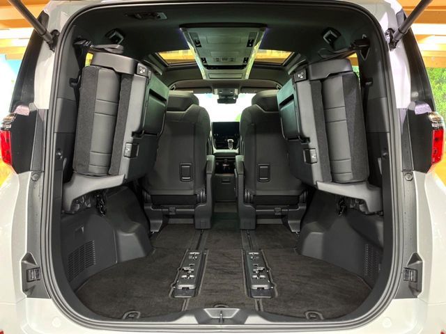TOYOTA ALPHARD HYBRID 2025 Image 31