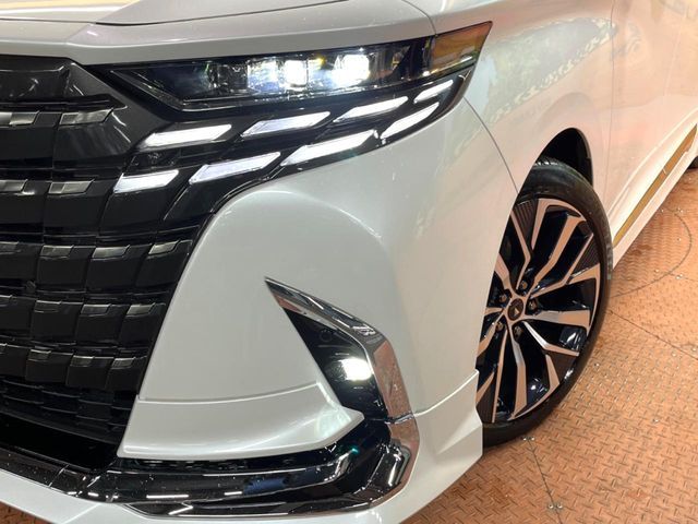 TOYOTA ALPHARD HYBRID 2025 Image 31