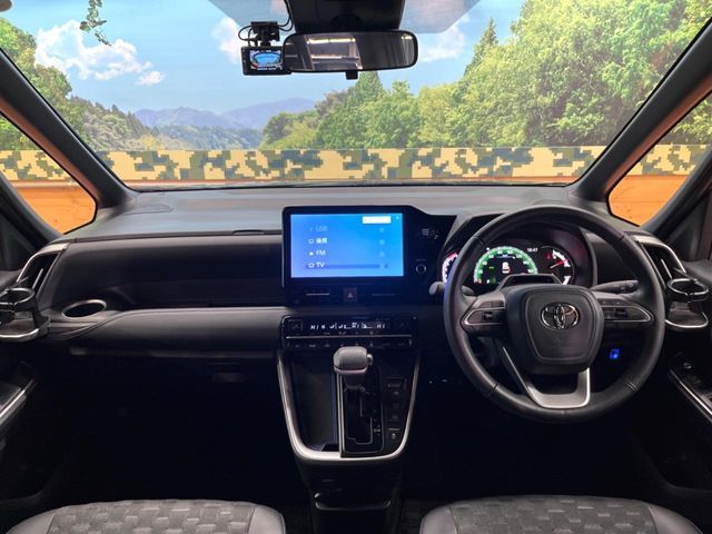 TOYOTA VOXY 2024 Image 31