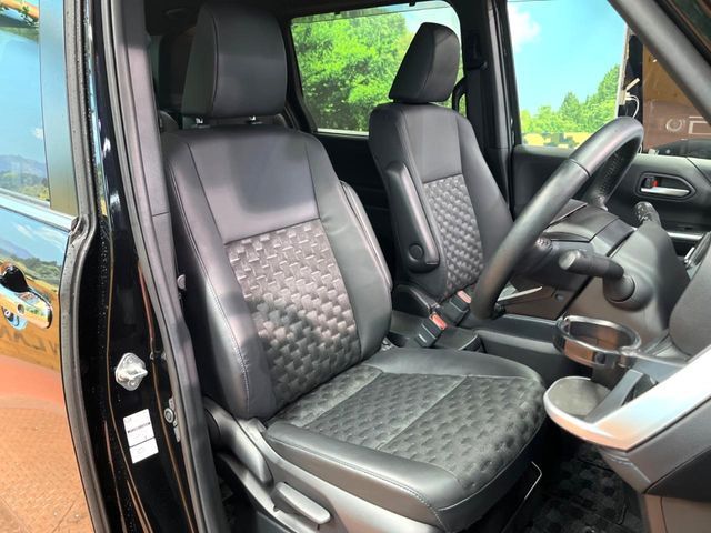 TOYOTA VOXY 2024 Image 31