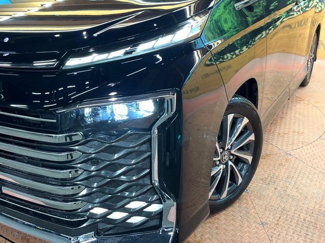 TOYOTA VOXY 2024 Image 31