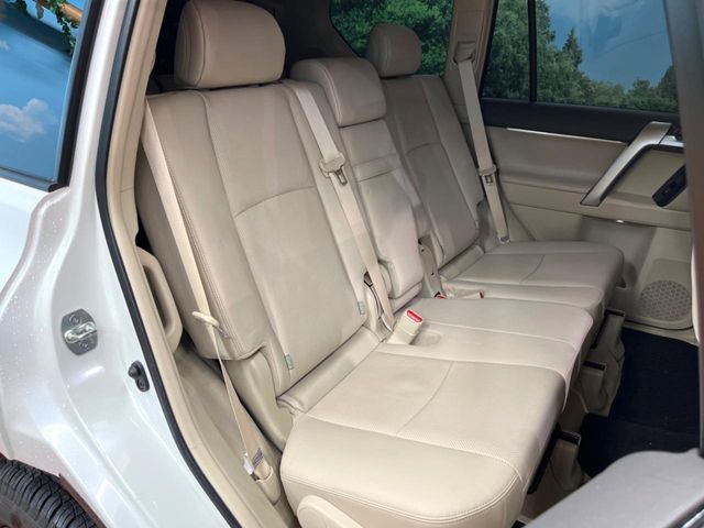 TOYOTA LANDCRUISER PRADO 2023 Image 31