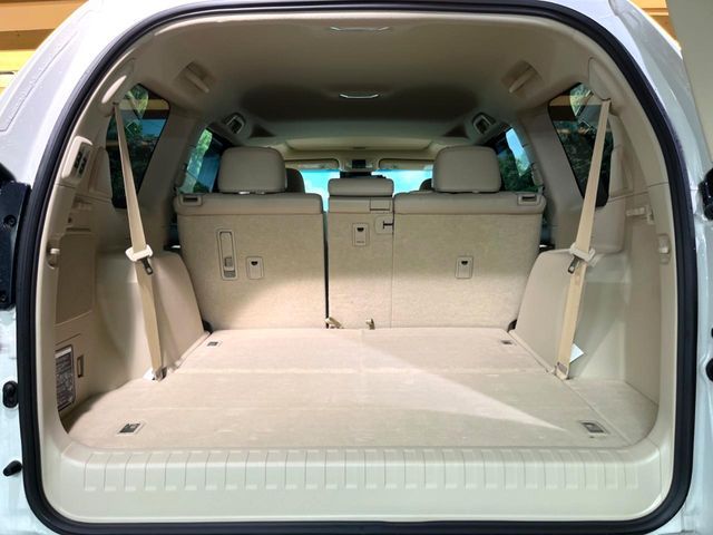 TOYOTA LANDCRUISER PRADO 2023 Image 31