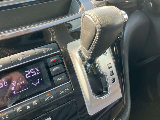 NISSAN ELGRAND 2018 Image 31