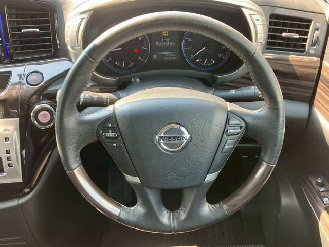 NISSAN ELGRAND 2018 Image 31