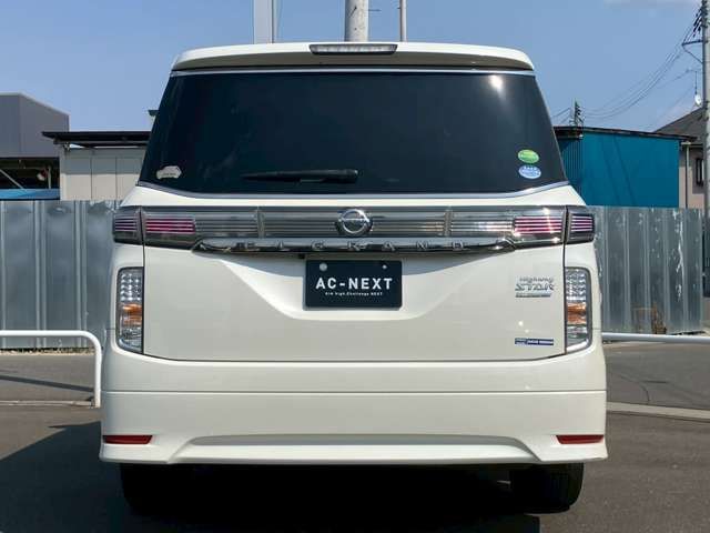 NISSAN ELGRAND 2018 Image 31