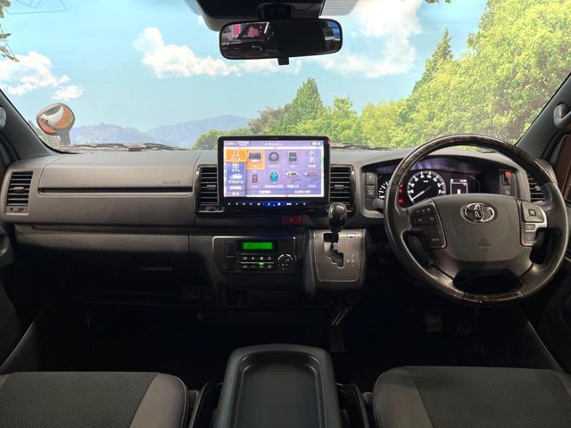 TOYOTA HIACE VAN 2WD 2024 Image 31