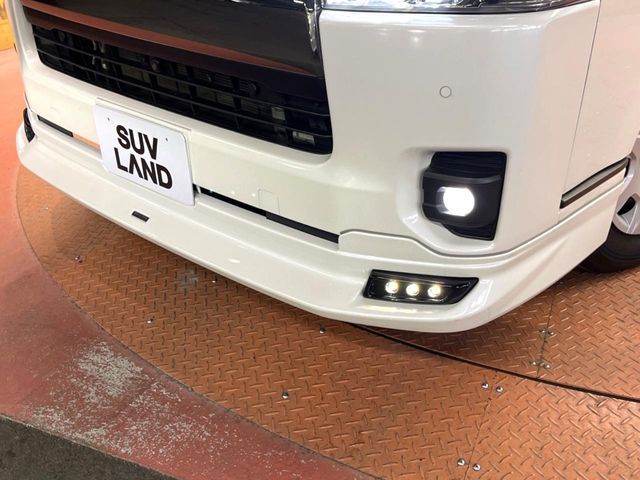 TOYOTA HIACE VAN 2WD 2024 Image 31