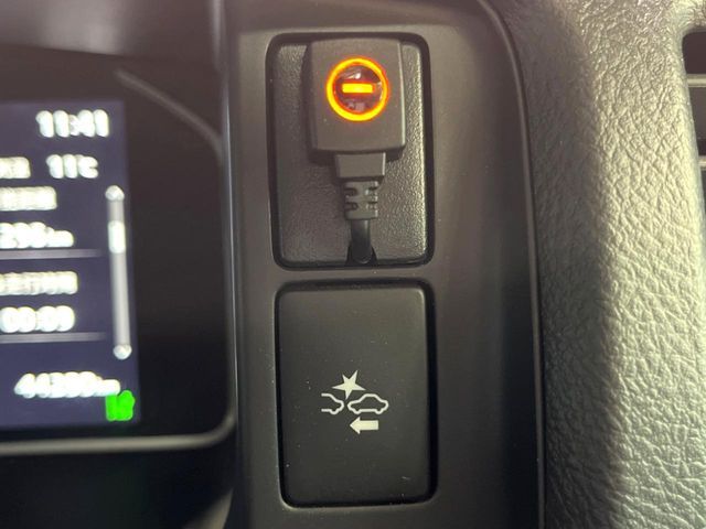 TOYOTA HIACE VAN 2WD 2024 Image 31