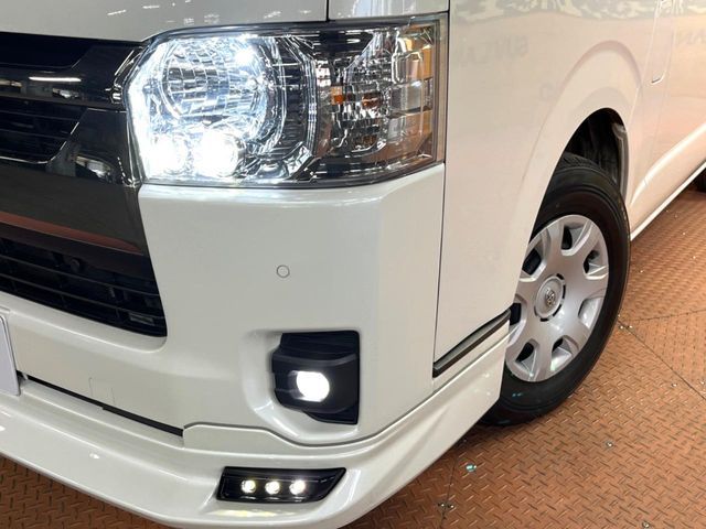 TOYOTA HIACE VAN 2WD 2024 Image 31