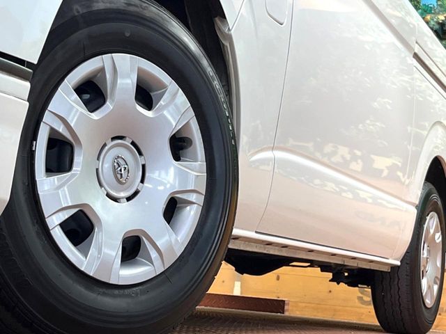 TOYOTA HIACE VAN 2WD 2024 Image 31