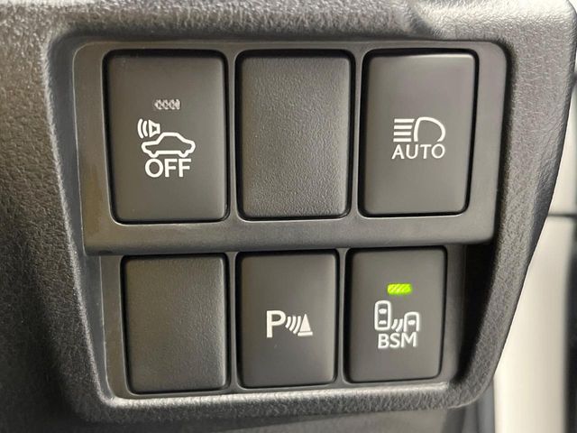 TOYOTA LEXUS IS300H 2018 Image 31