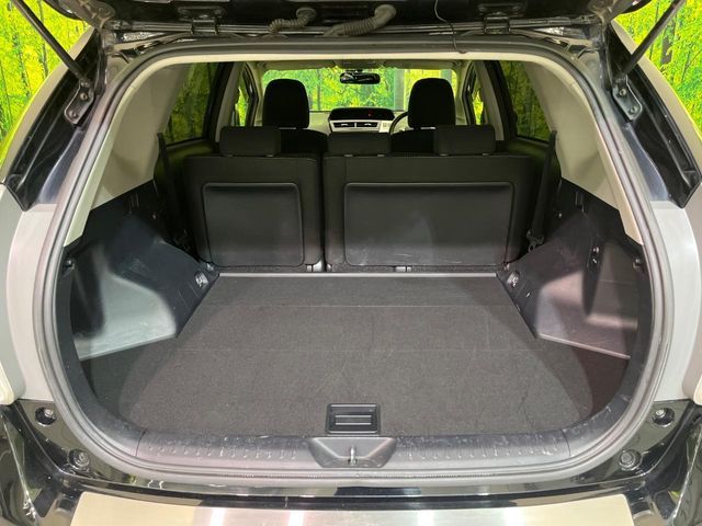 TOYOTA PRIUS ALPHA 2015 Image 31