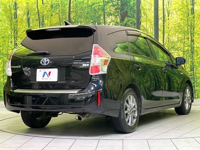 TOYOTA PRIUS ALPHA 2015 Image 31