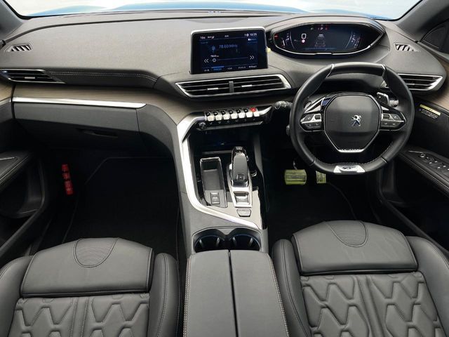 PEUGEOT 5008 2022 Image 31