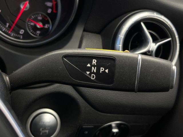 MERCEDES BENZ CLA SH 2017 Image 31