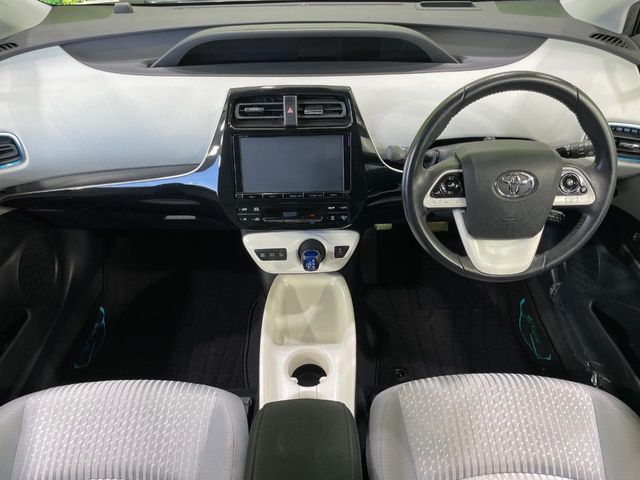 TOYOTA PRIUS 2016 Image 31