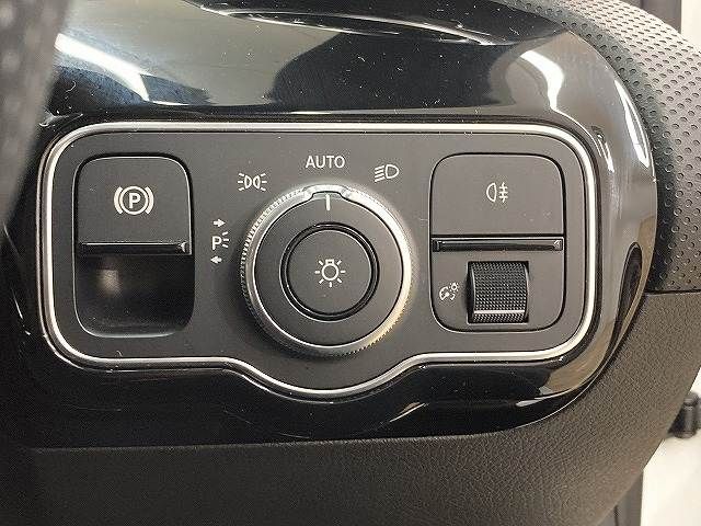 MERCEDES BENZ A CLAS 2020 Image 31