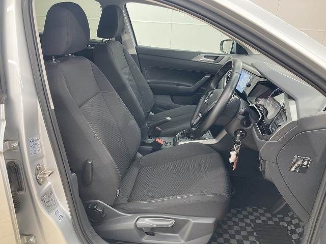 VOLKSWAGEN POLO 2018 Image 31