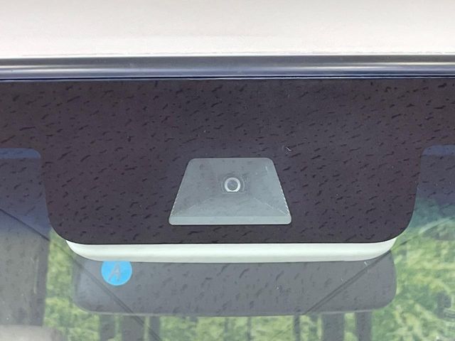 HONDA N BOX 2017 Image 31