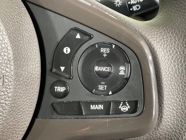 HONDA N BOX 2017 Image 31