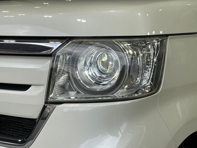 HONDA N BOX 2017 Image 31