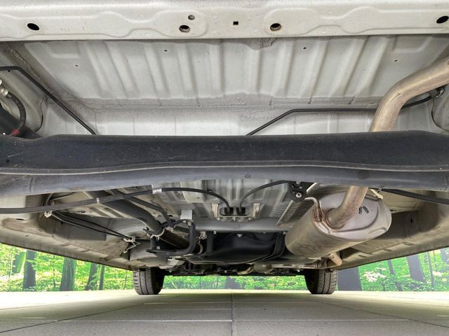 HONDA N BOX 2017 Image 31