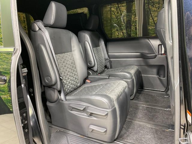 TOYOTA VOXY HYBRID 2024 Image 31