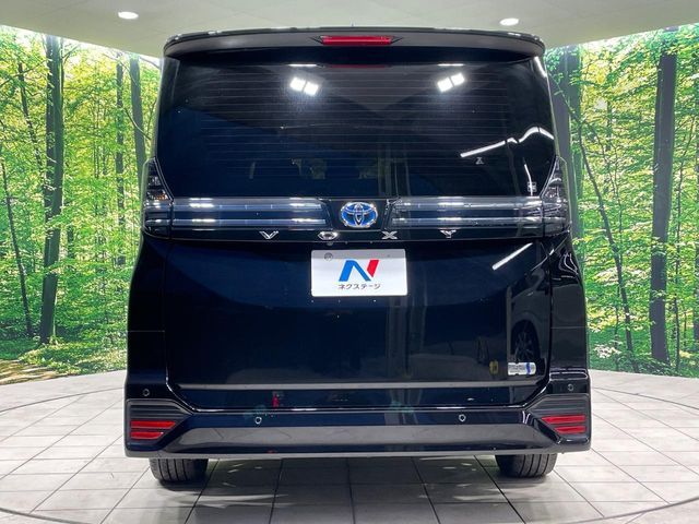 TOYOTA VOXY HYBRID 2024 Image 31