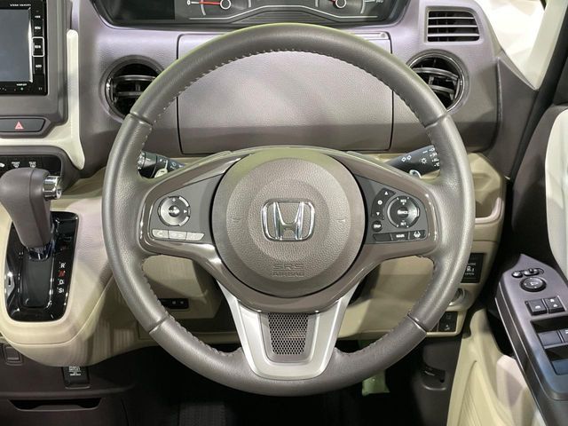 HONDA N BOX 2018 Image 31