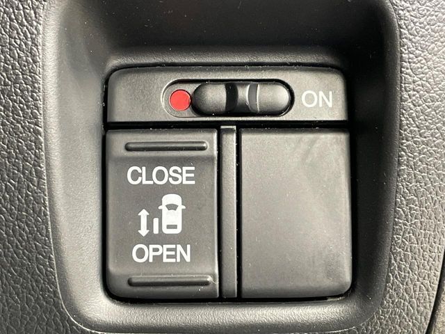 HONDA N BOX 2015 Image 31