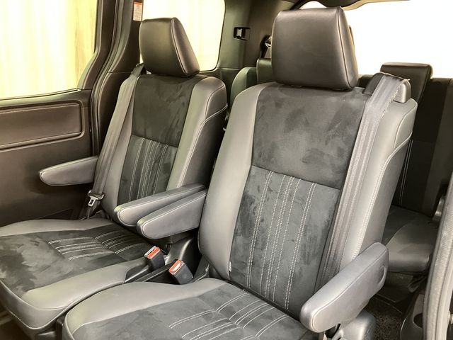 TOYOTA ESQUIRE 2019 Image 31