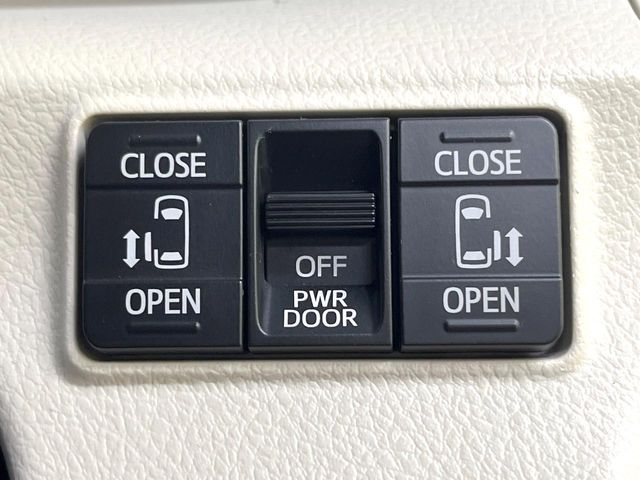 TOYOTA SIENTA HYBRID 2016 Image 31