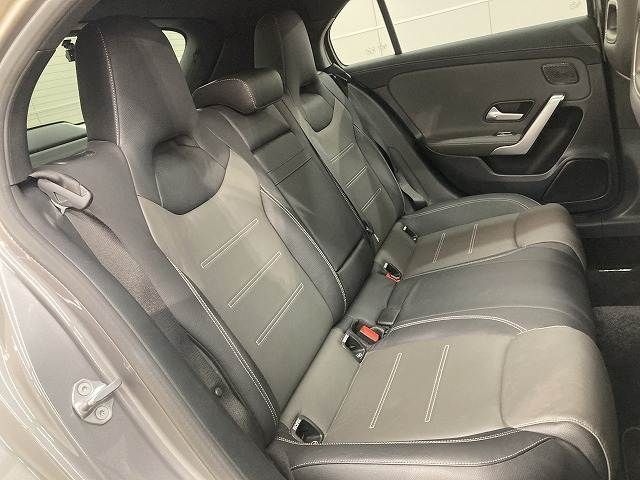 MERCEDES BENZ A CLAS 2018 Image 31