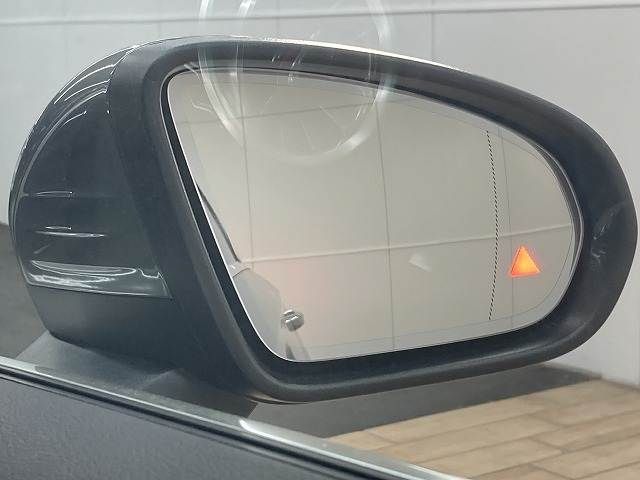 MERCEDES BENZ A CLAS 2018 Image 31