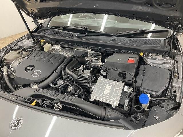 MERCEDES BENZ A CLAS 2018 Image 31