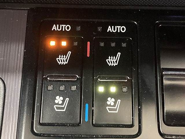 TOYOTA LEXUS RX450H AWD 2021 Image 31