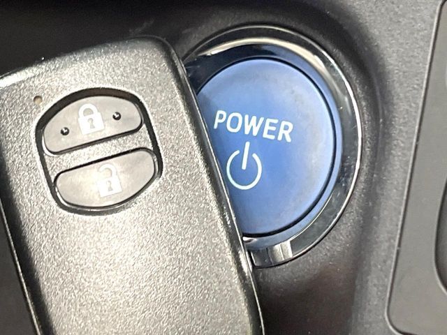 TOYOTA AQUA 2015 Image 31