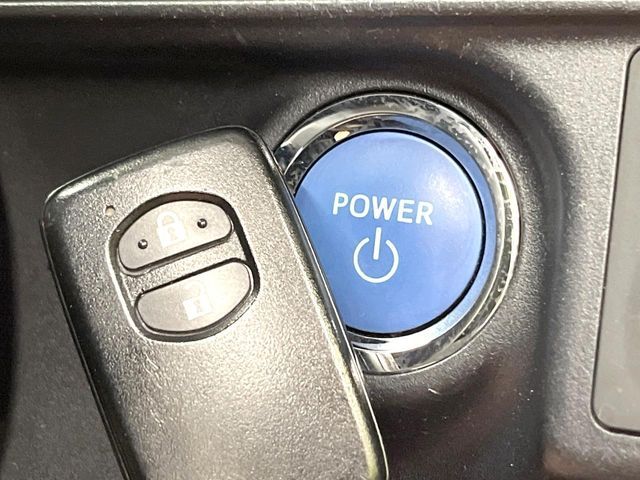 TOYOTA AQUA 2017 Image 31