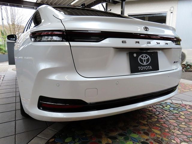TOYOTA CROWN SEDAN 2024 Image 31