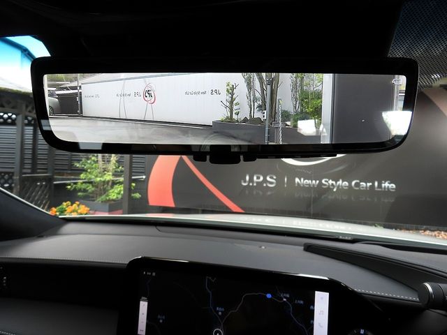 TOYOTA LEXUS LS500H 4WD 2023 Image 31