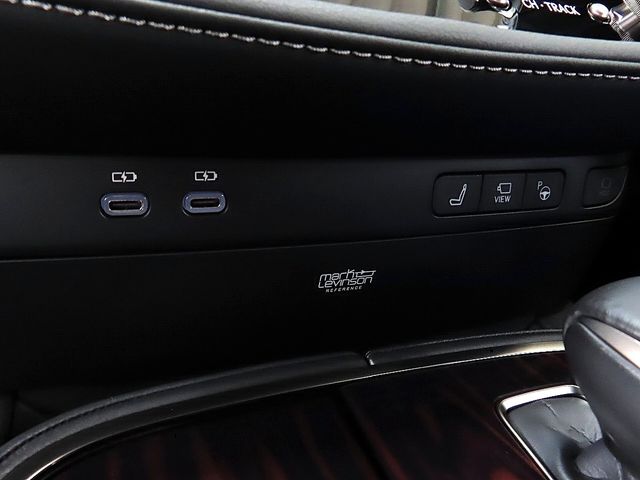 TOYOTA LEXUS LS500H 4WD 2023 Image 31