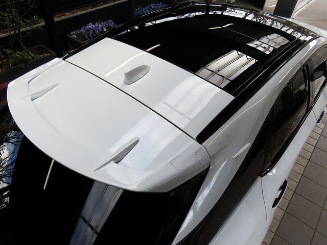 TOYOTA LEXUS RX500H 2024 Image 31