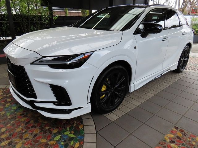 TOYOTA LEXUS RX500H 2024 Image 31