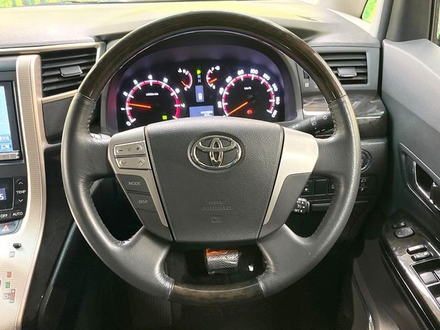 TOYOTA VELLFIRE 2013 Image 31